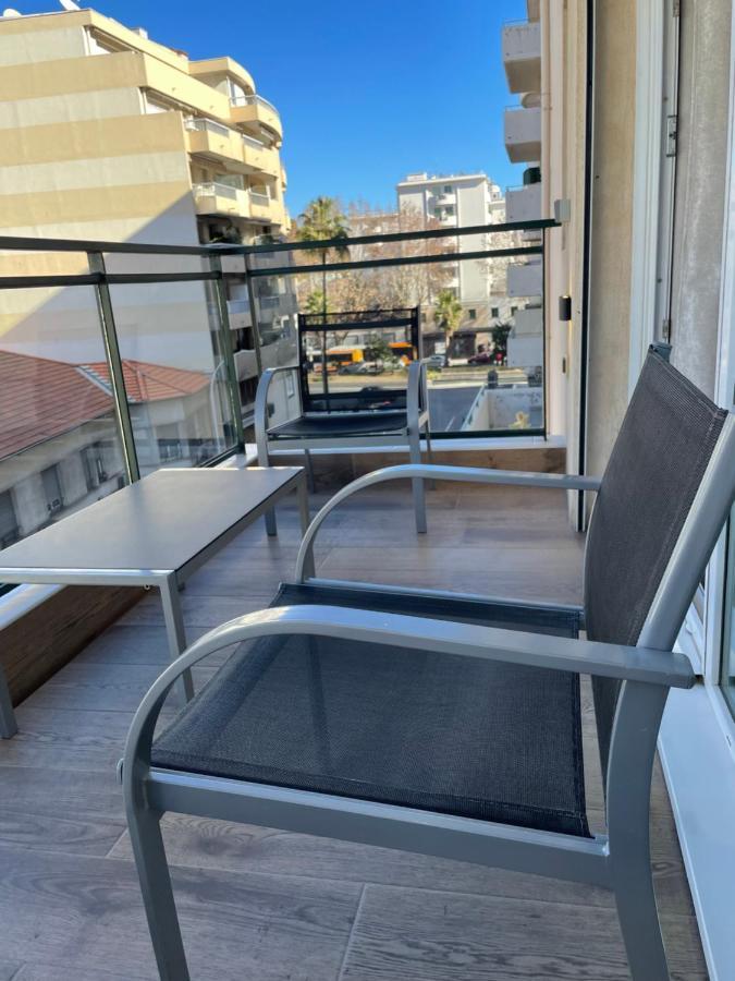 Studio With Swimming Pool 80 Meters Near The Beach Nice Eksteriør billede